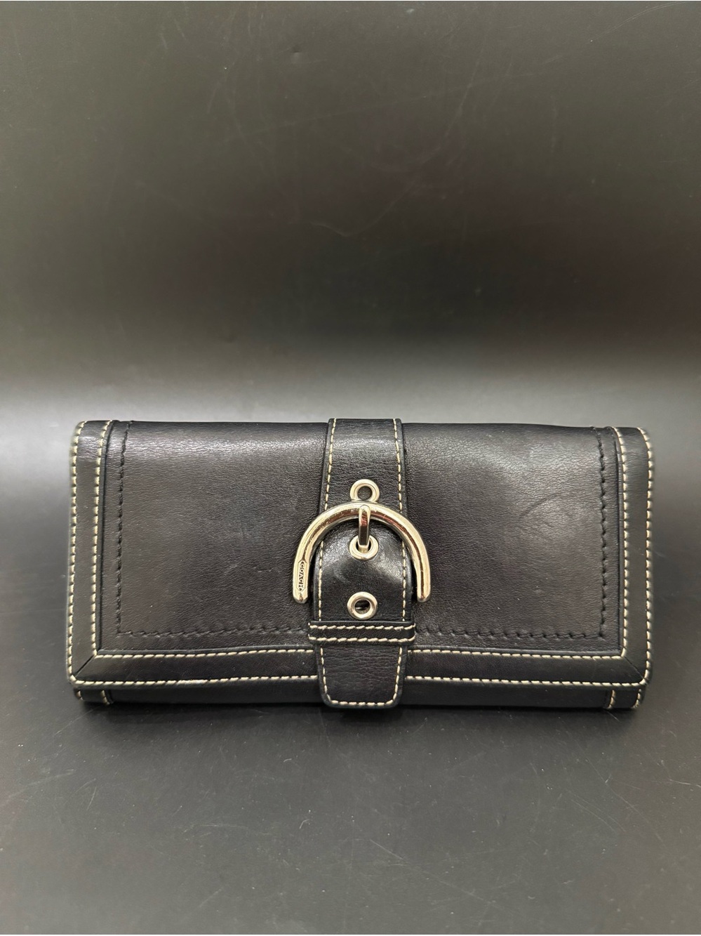 COACH Soho Buckle Classic Black Leather Contrast Stitch Tan Lining Bifold Wallet